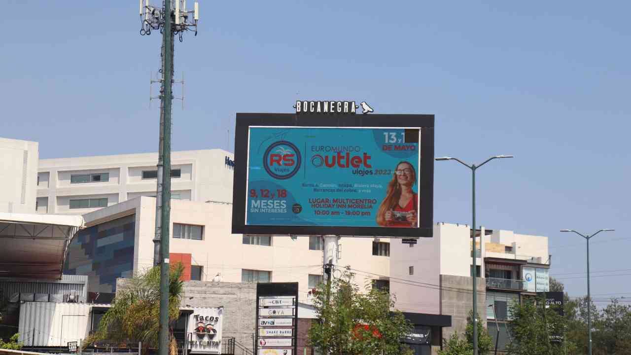 Pantalla Morelia avenida juan pablo