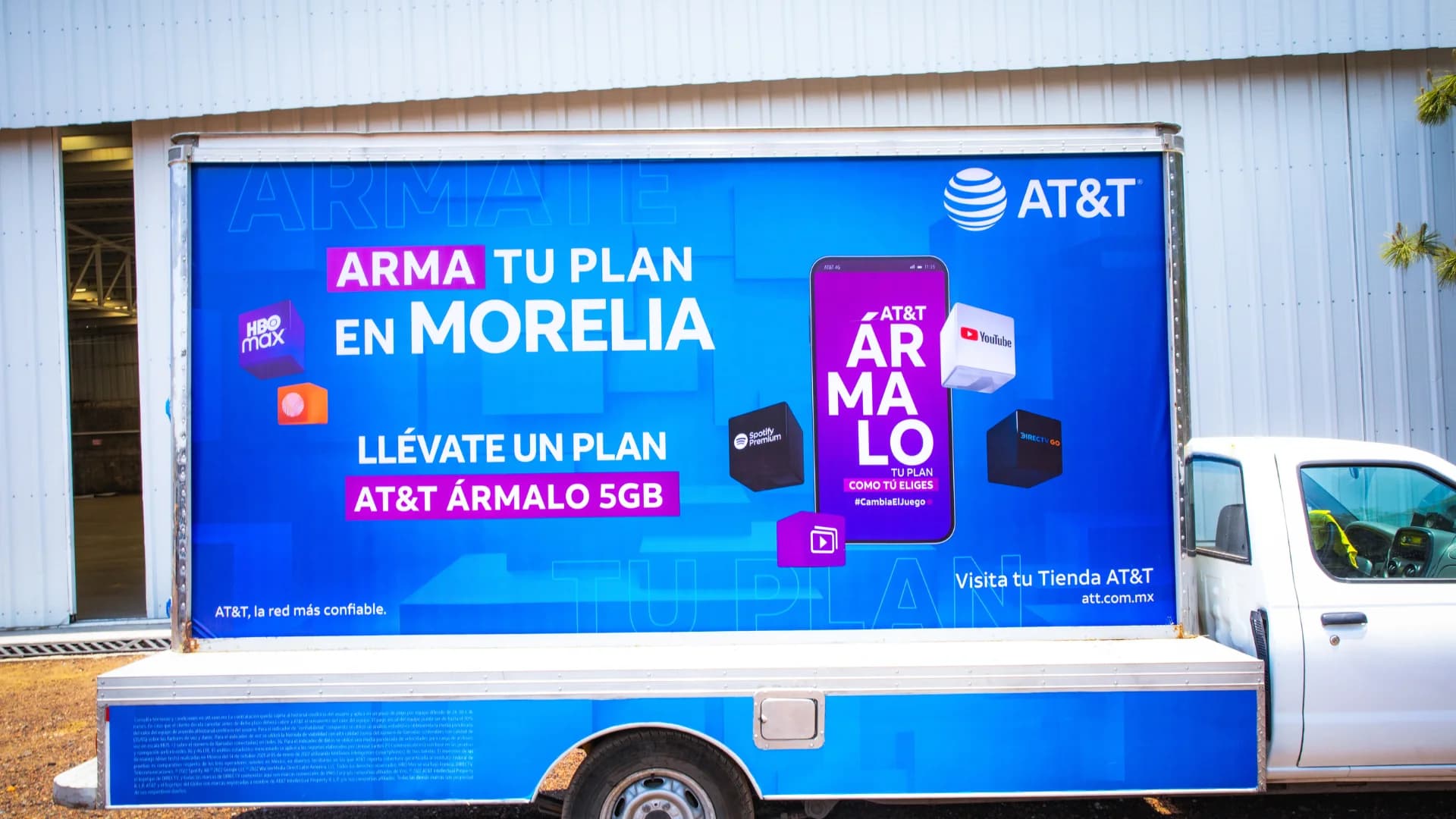 Espectacular móvil en Att