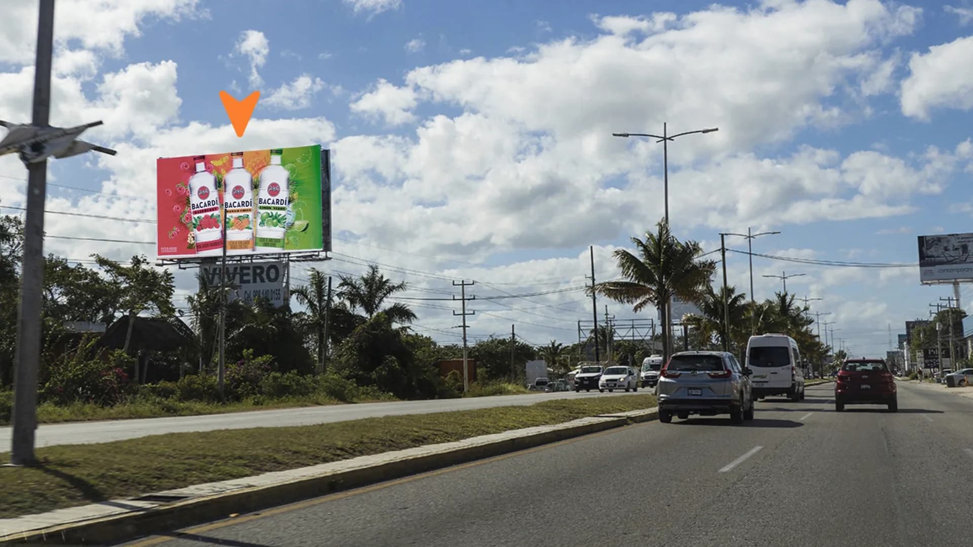 Anuncio espectacular en Cancun