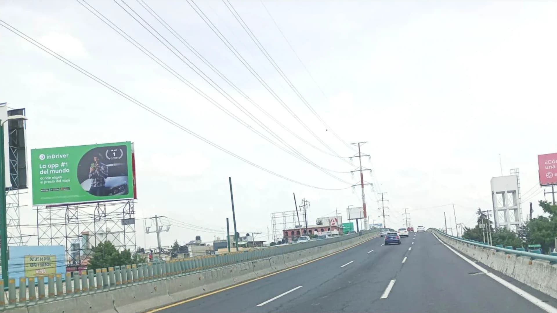 Anuncio espectacular en Toluca