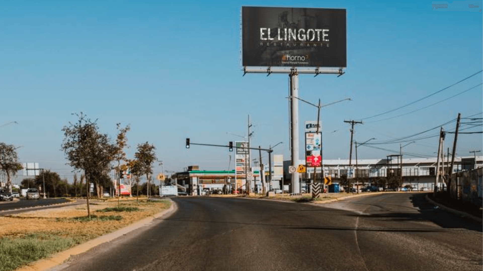 Anuncio espectacular en Apodaca