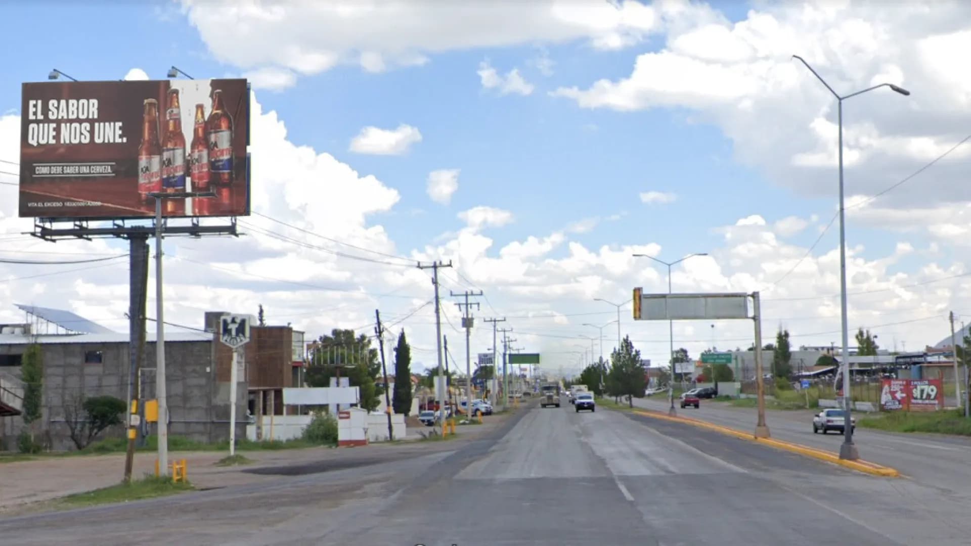 Anuncio espectacular en Chihuahua