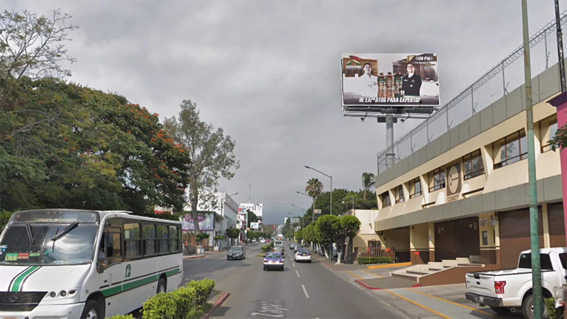 Anuncio espectacular en Cuernavaca