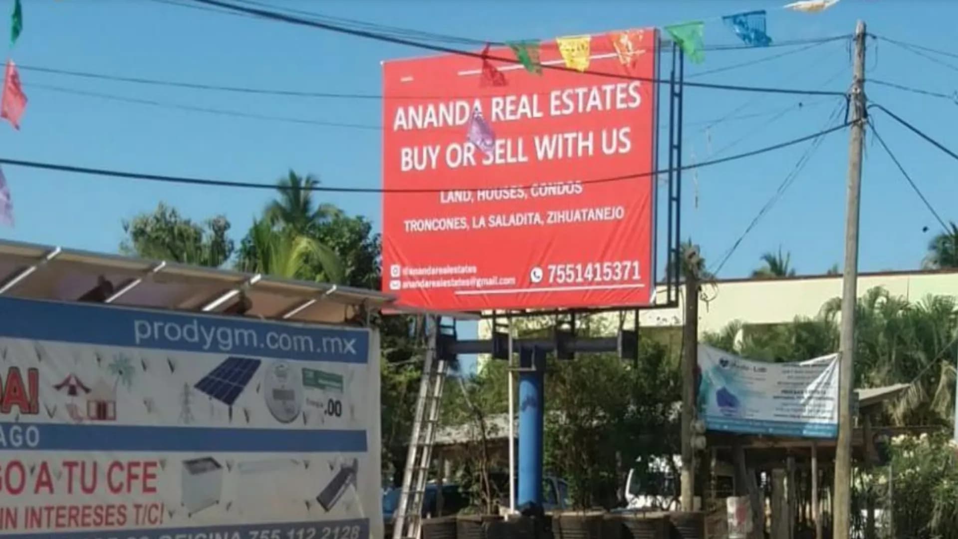 Espectacular publicitario en Ixtapa