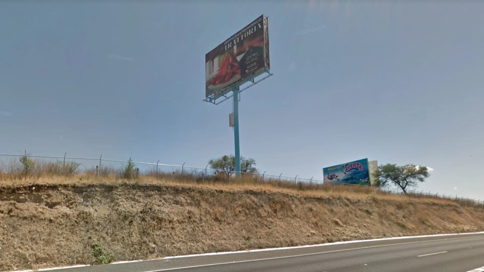 Espectacular publicitario en Silao