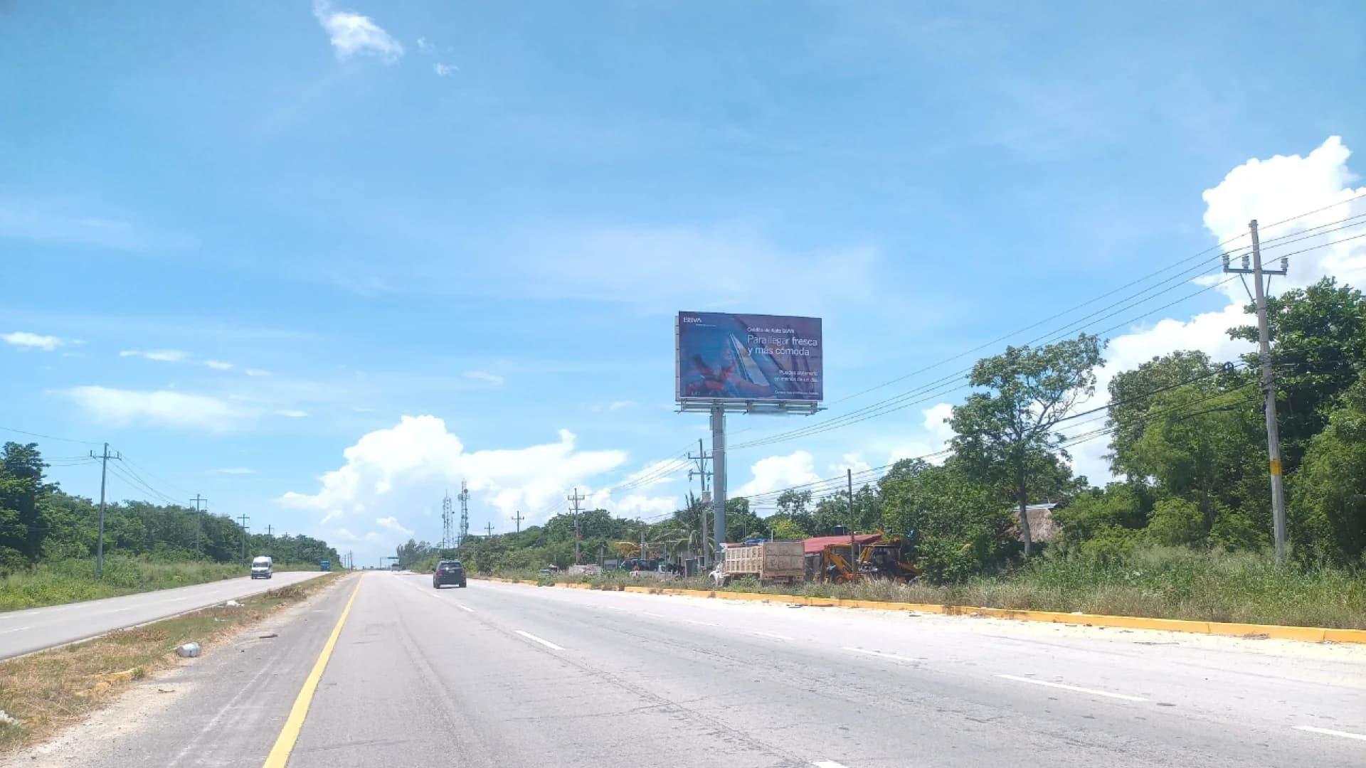 Anuncio espectacular en Tulum