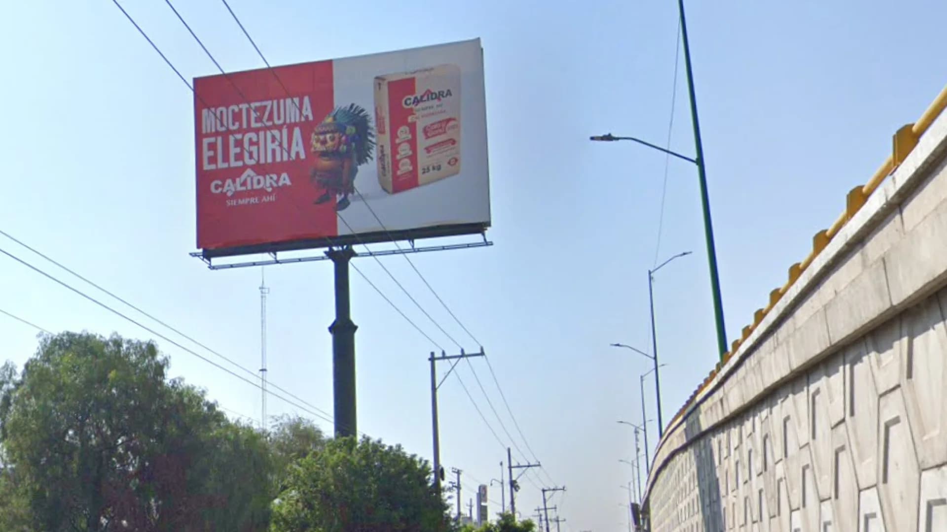 Anuncio espectacular en San Luis Potosi