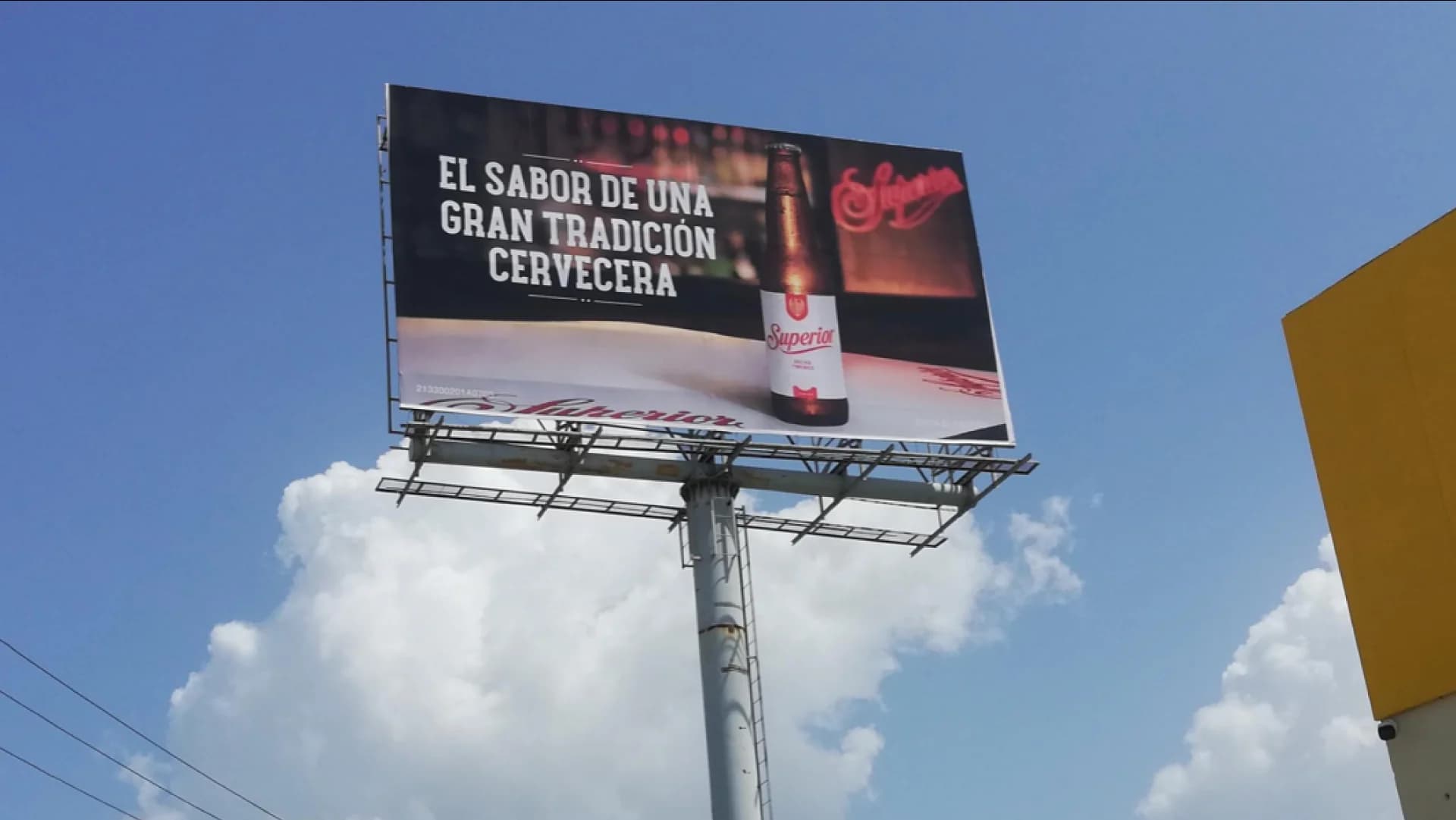 Anuncio espectacular en Campeche