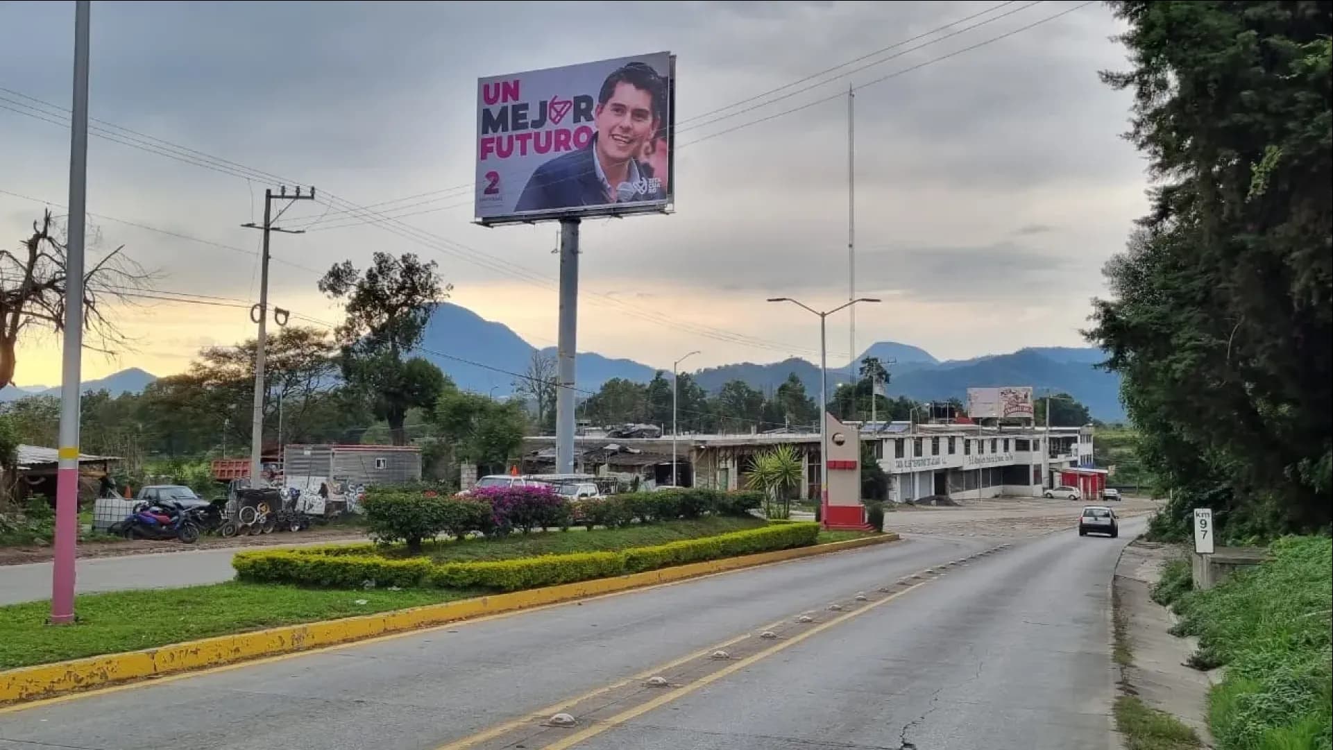 anuncio espectacular en zitacuaro