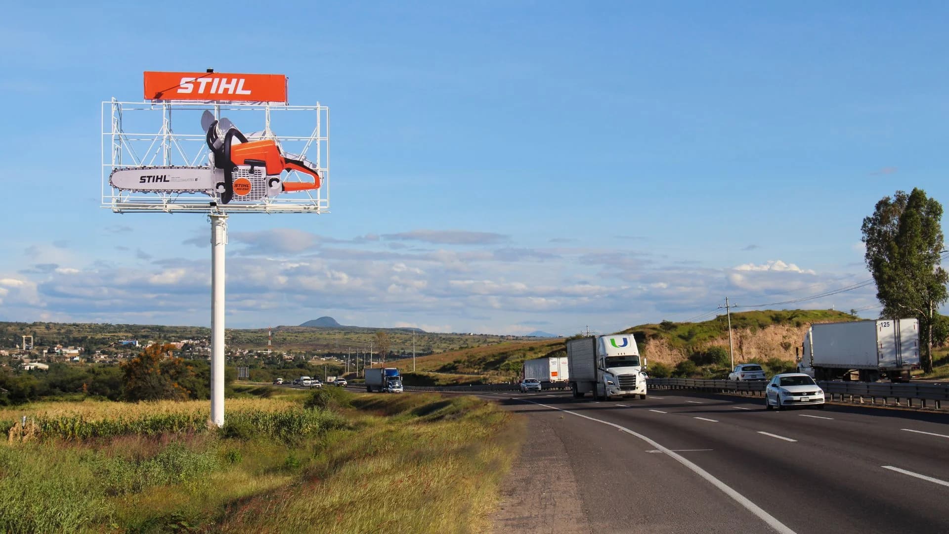 espectaculares en carretera
