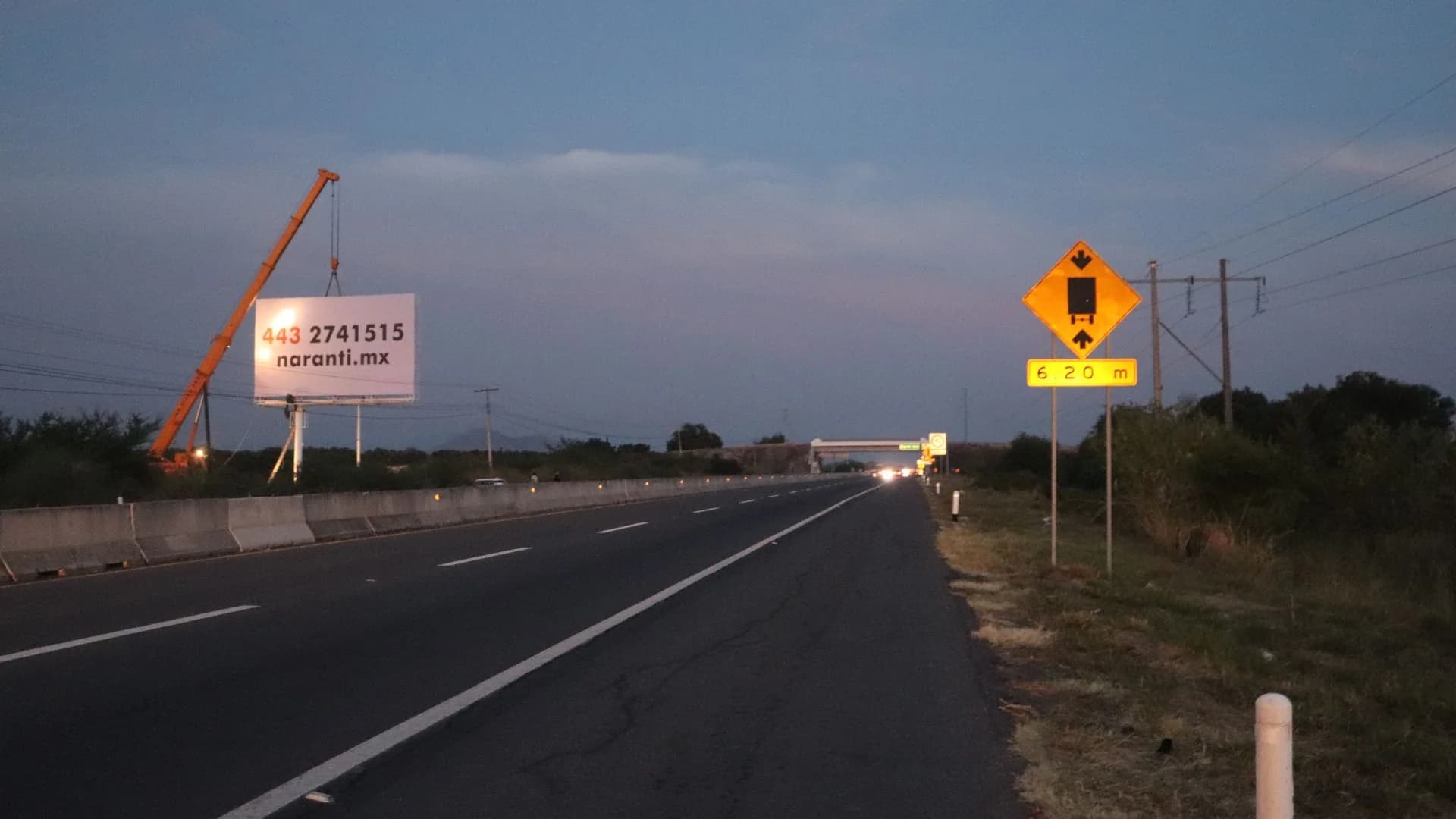 espectaculares en carretera
