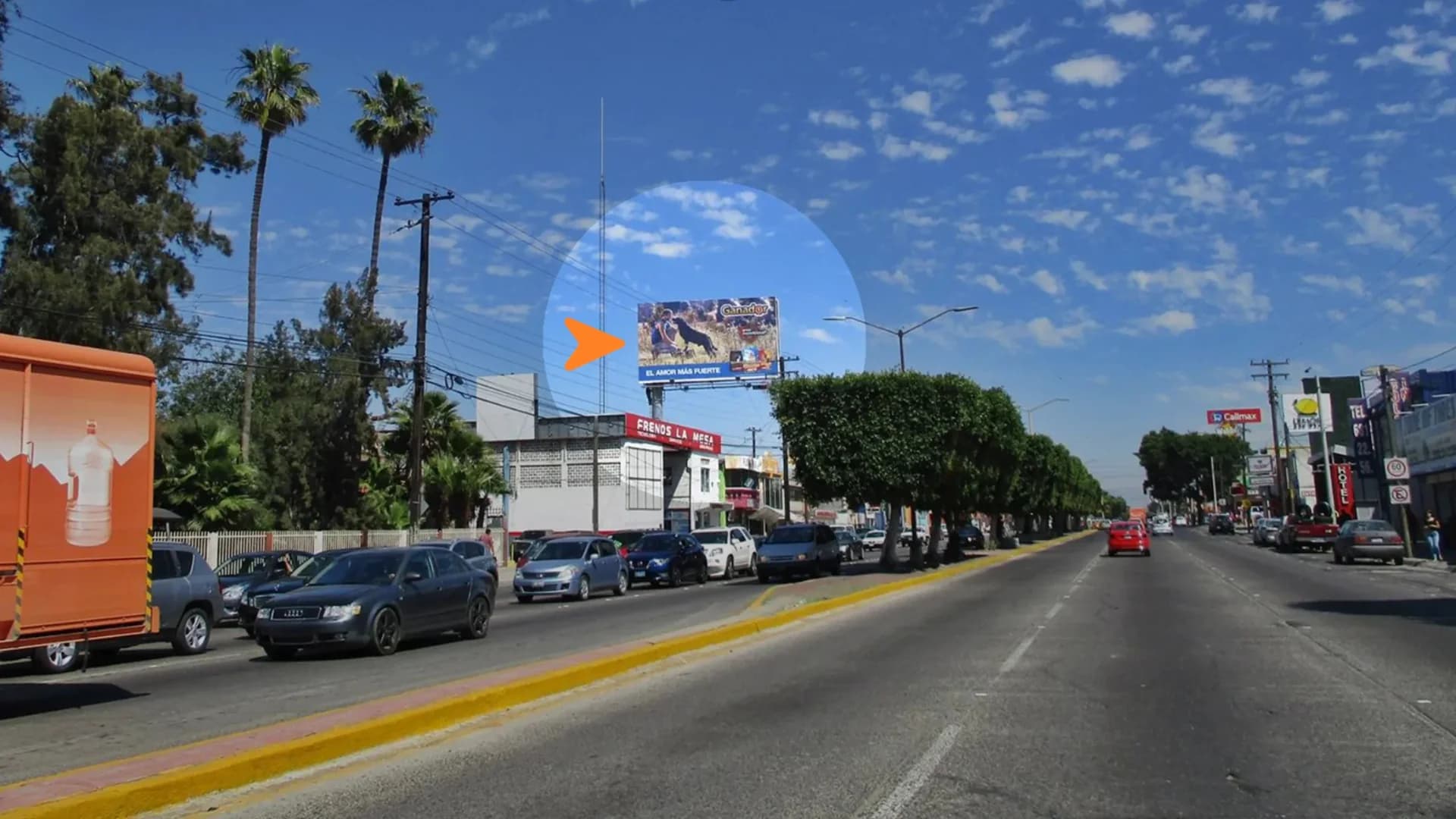 Anuncio espectacular en Tijuana