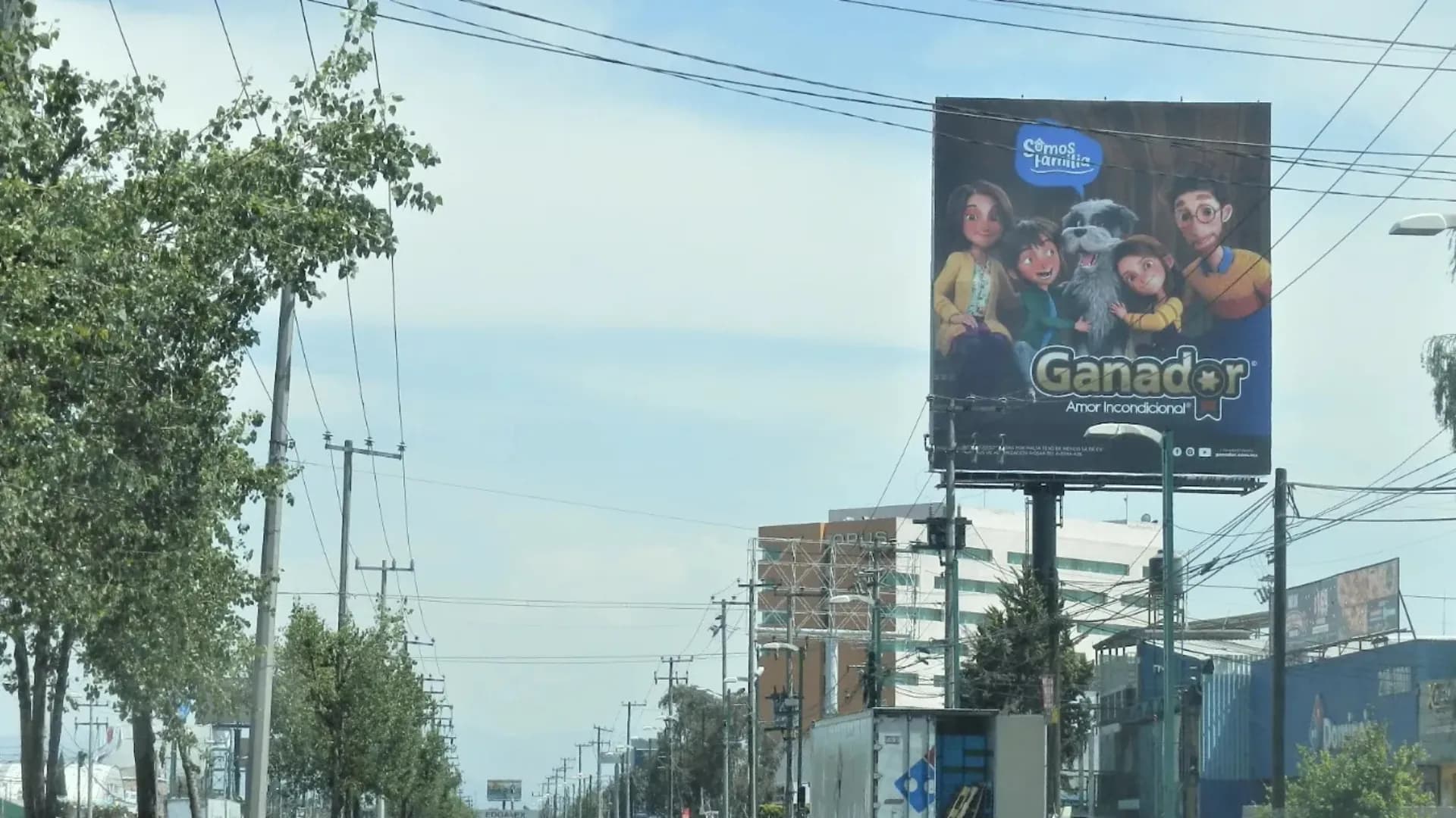 Anuncio espectacular en Toluca