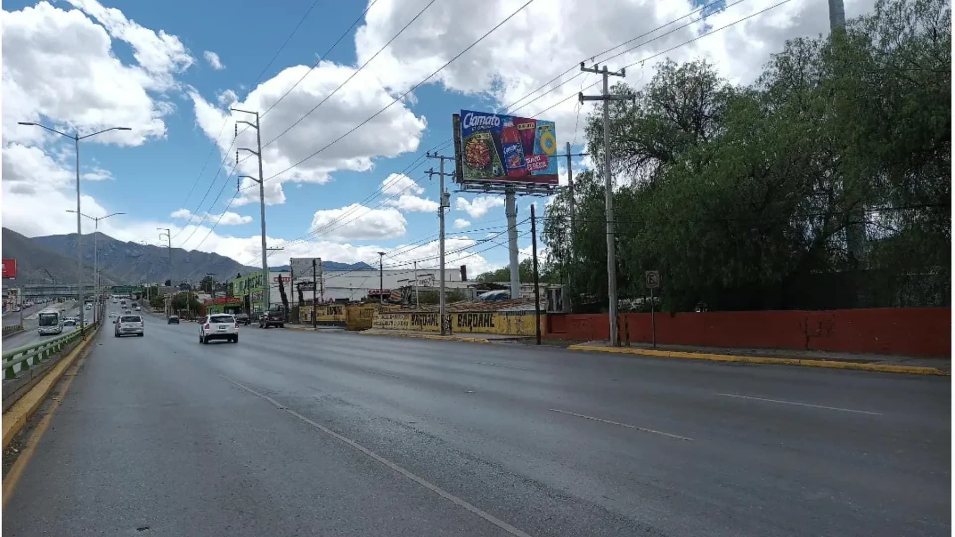 Anuncio espectacular en Saltillo