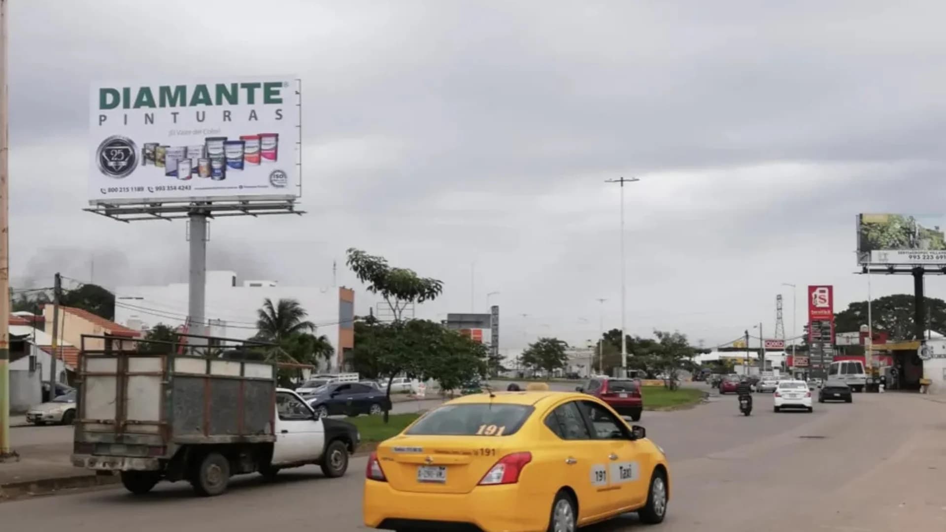 Anuncio espectacular en Villahermosa