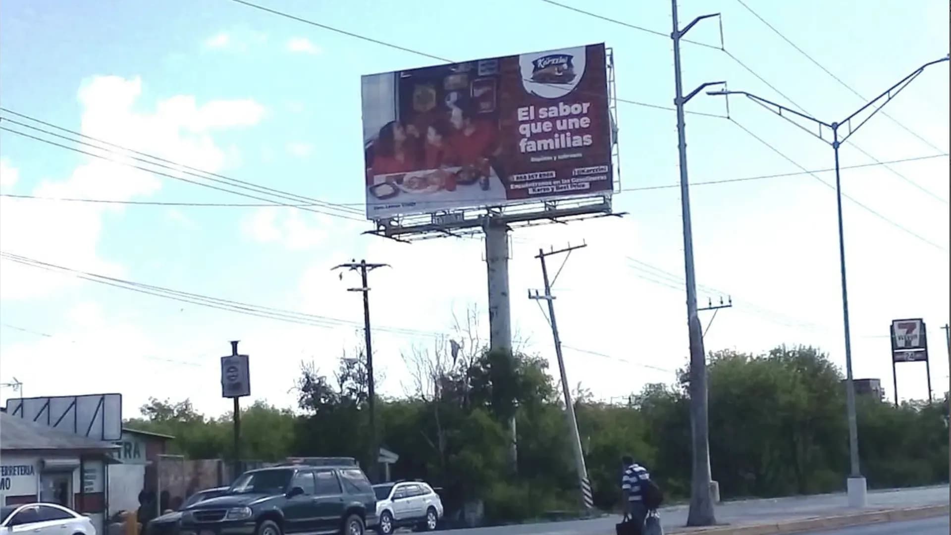 Anuncio espectacular en Matamoros
