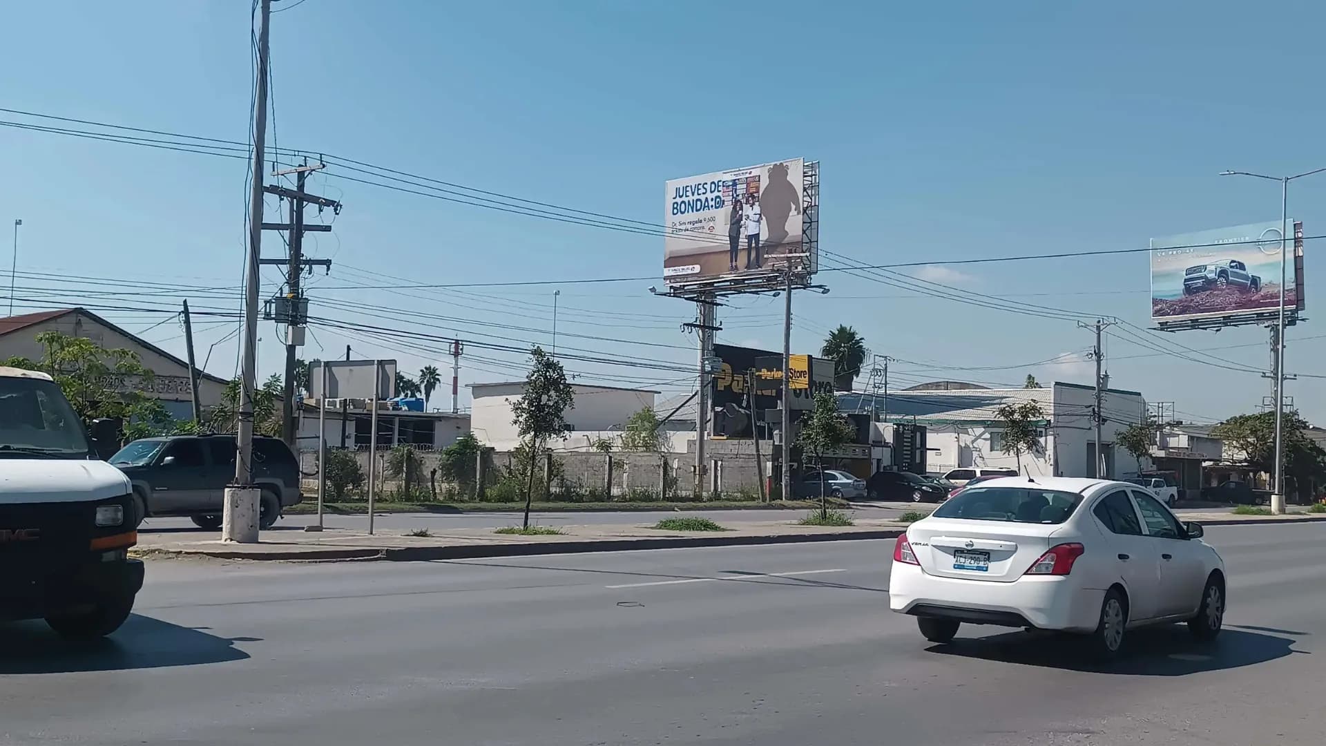 Anuncio espectacular en Matamoros