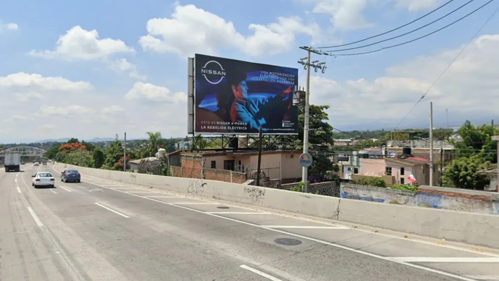 Anuncio espectacular en Cuernavaca