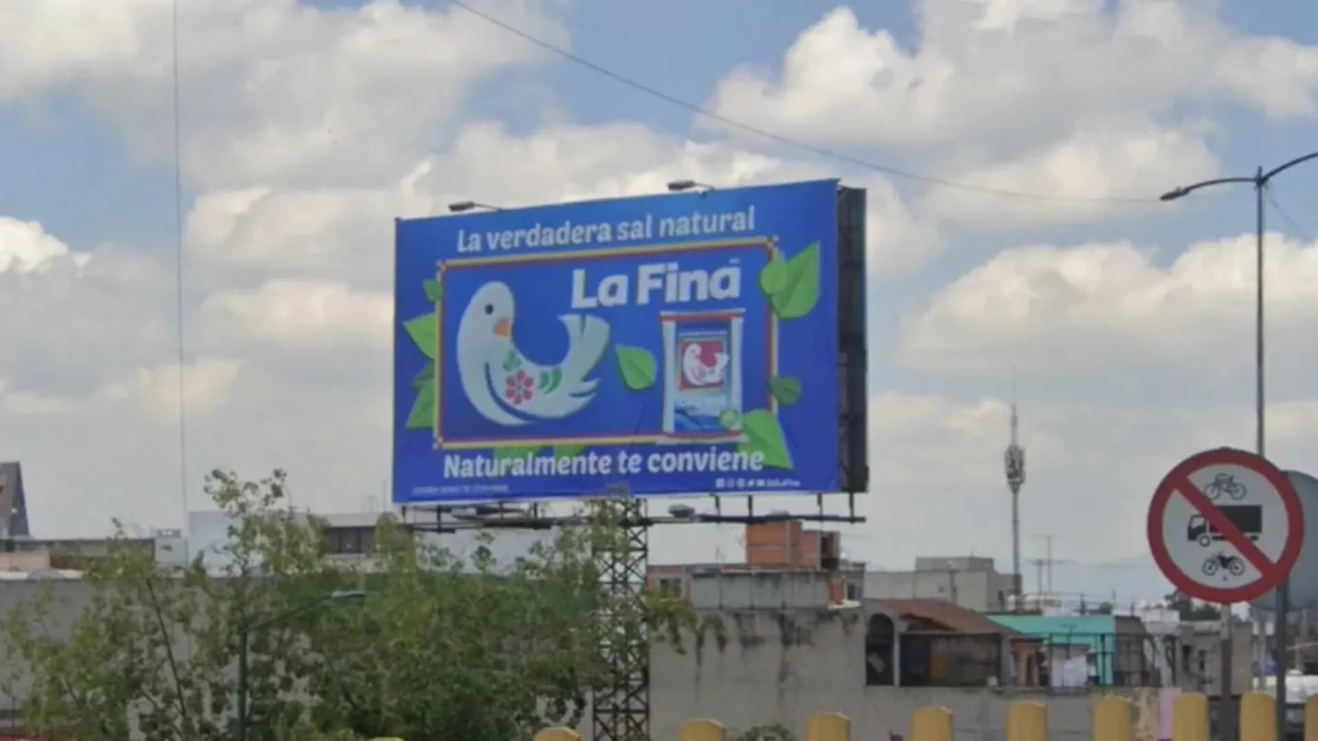Espectacular publicitario en cuauhtemoc