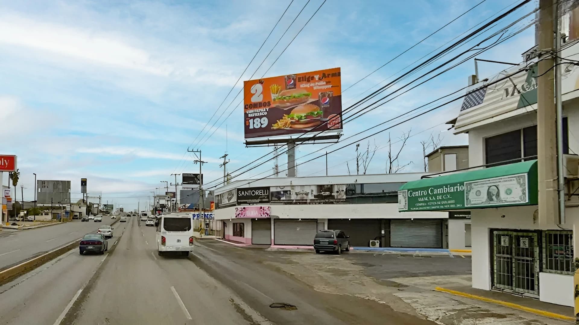 Espectacular En Blvd Hidalgo Entrando Al Puente Broncos