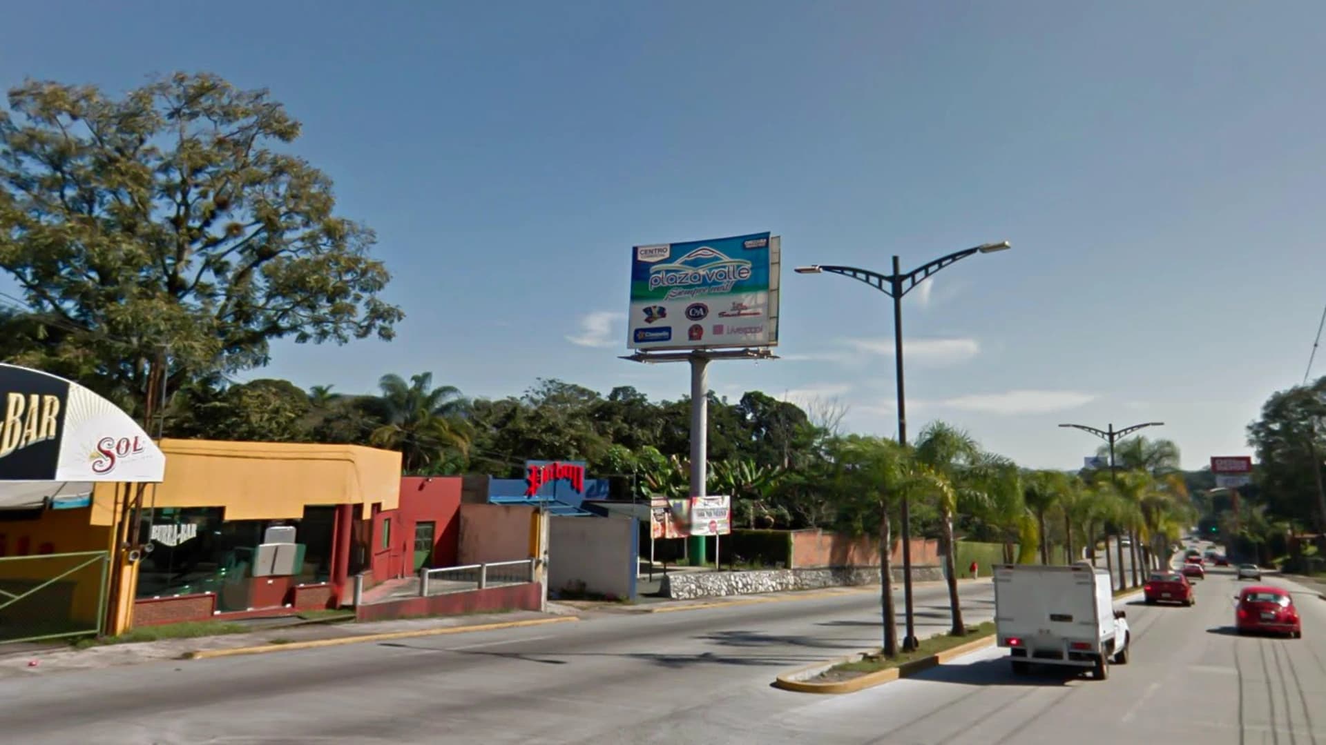 Publicidad Exterior En Córdoba Plaza Valle