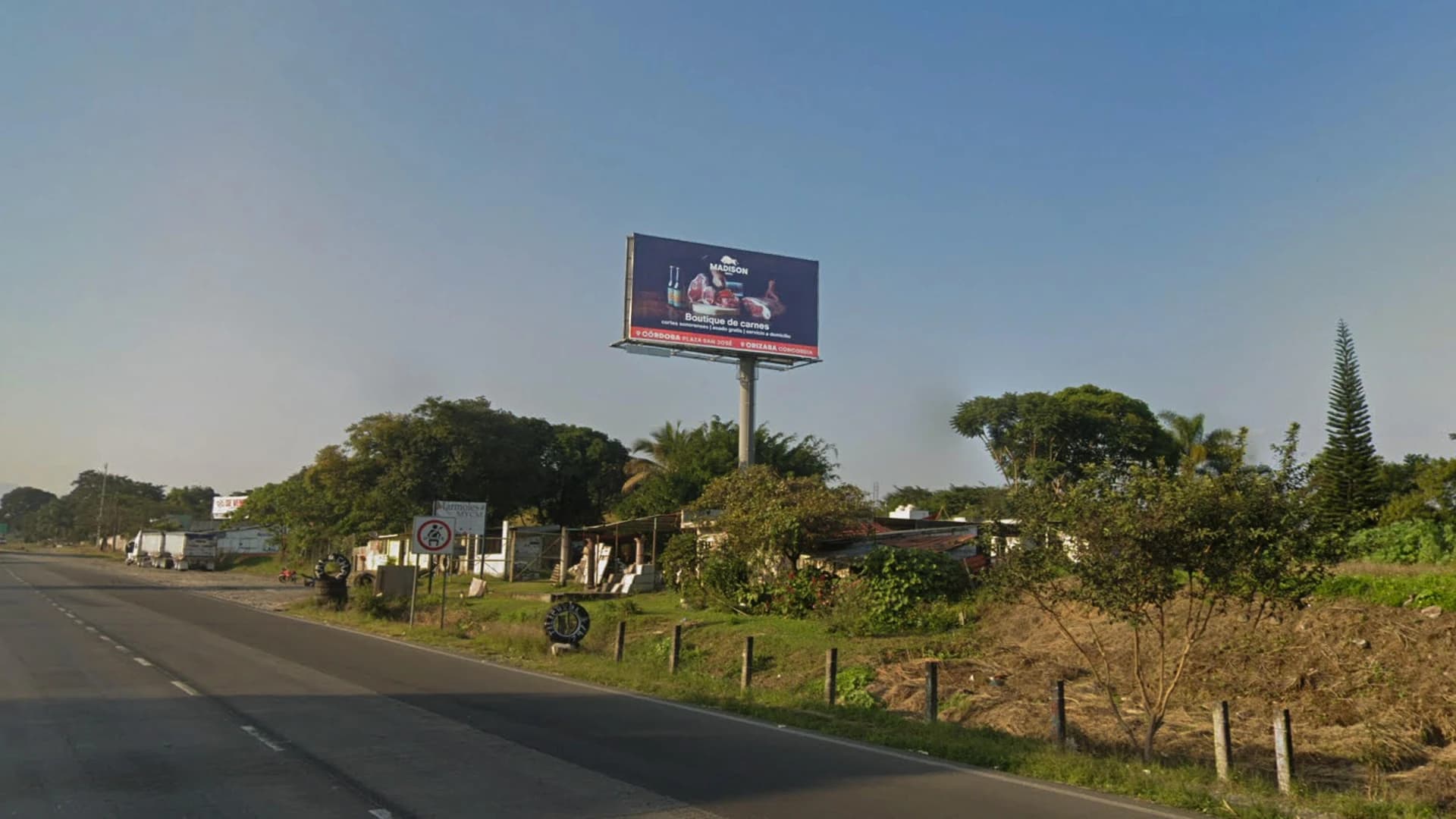Publicidad Exterior En Blvd Tratados De Córdoba