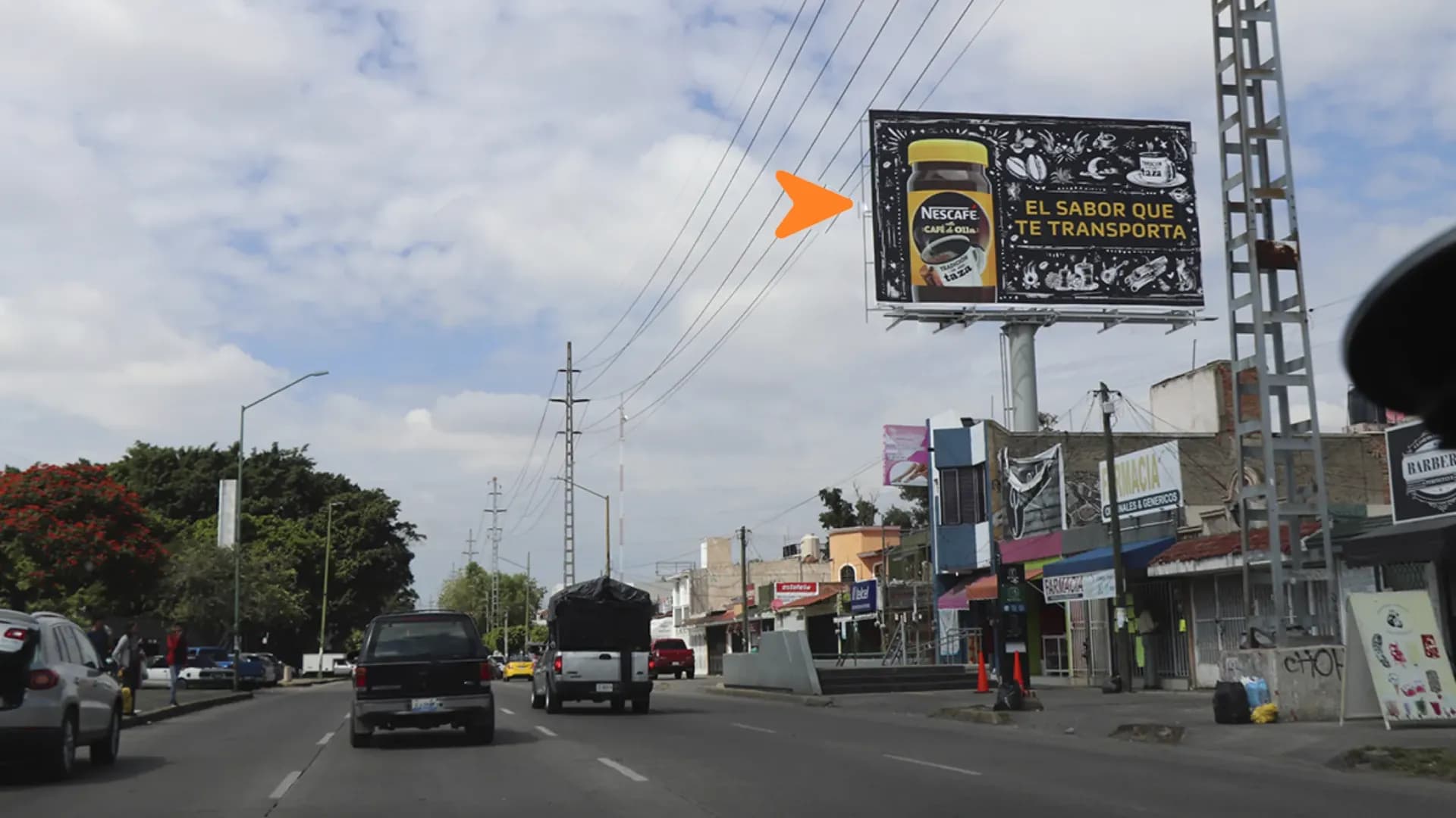 Anuncio espectacular en Guadalajara
