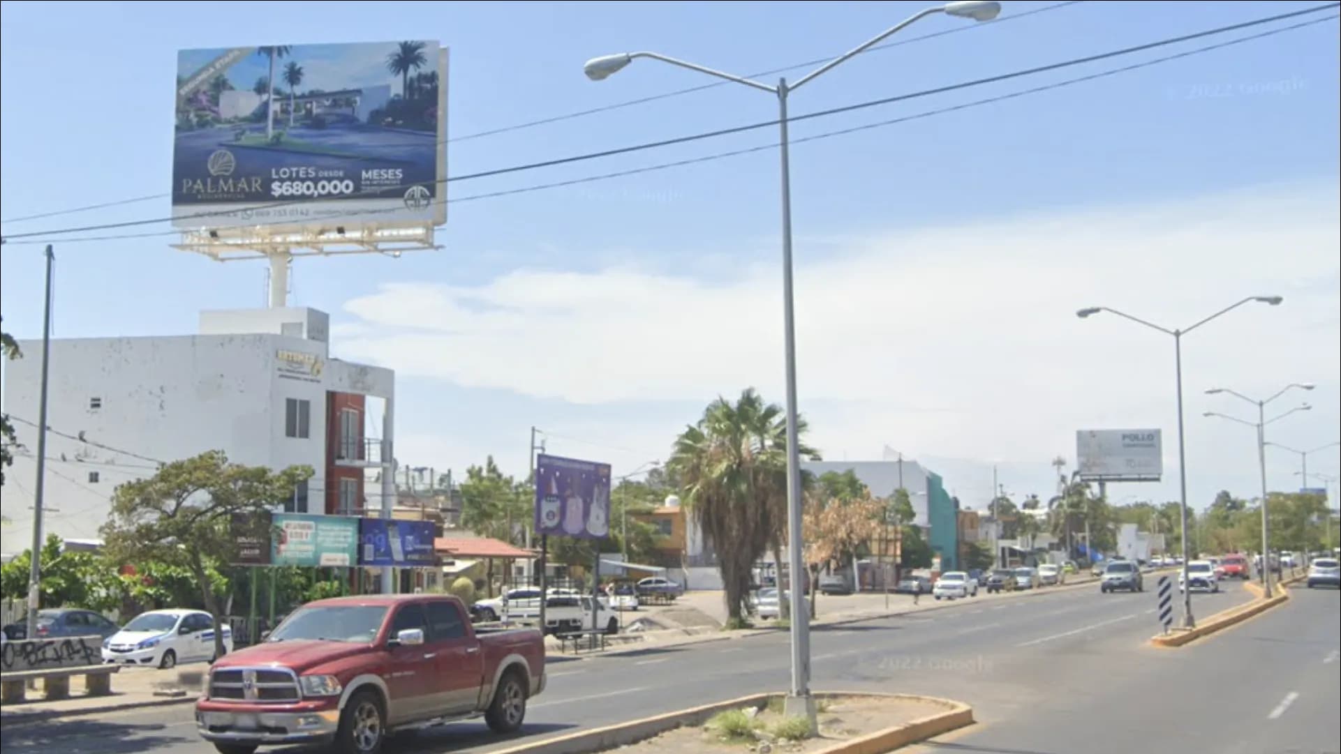 Espectacular publicitario en Mazatlan