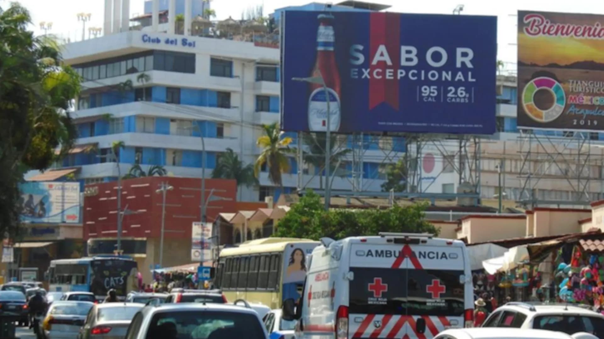 Anuncio espectacular en Acapulco