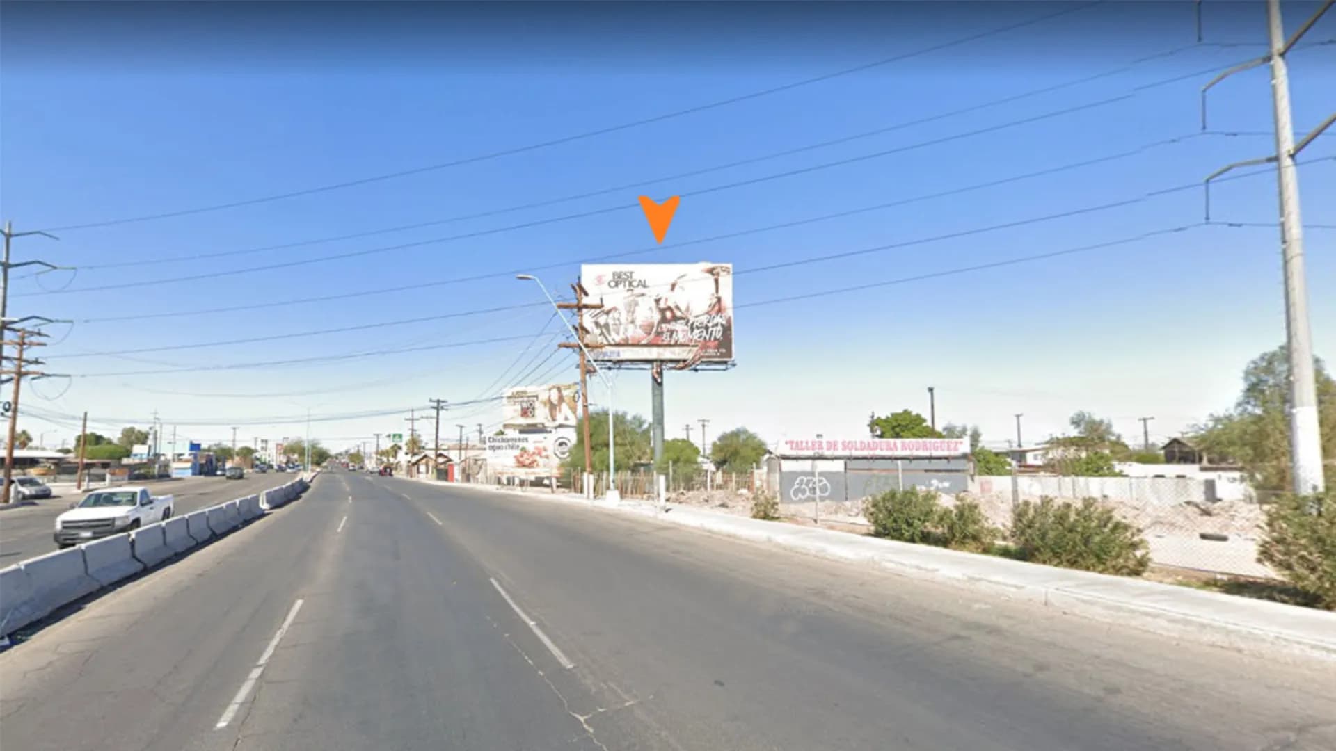 Anuncio espectacular en Mexicali