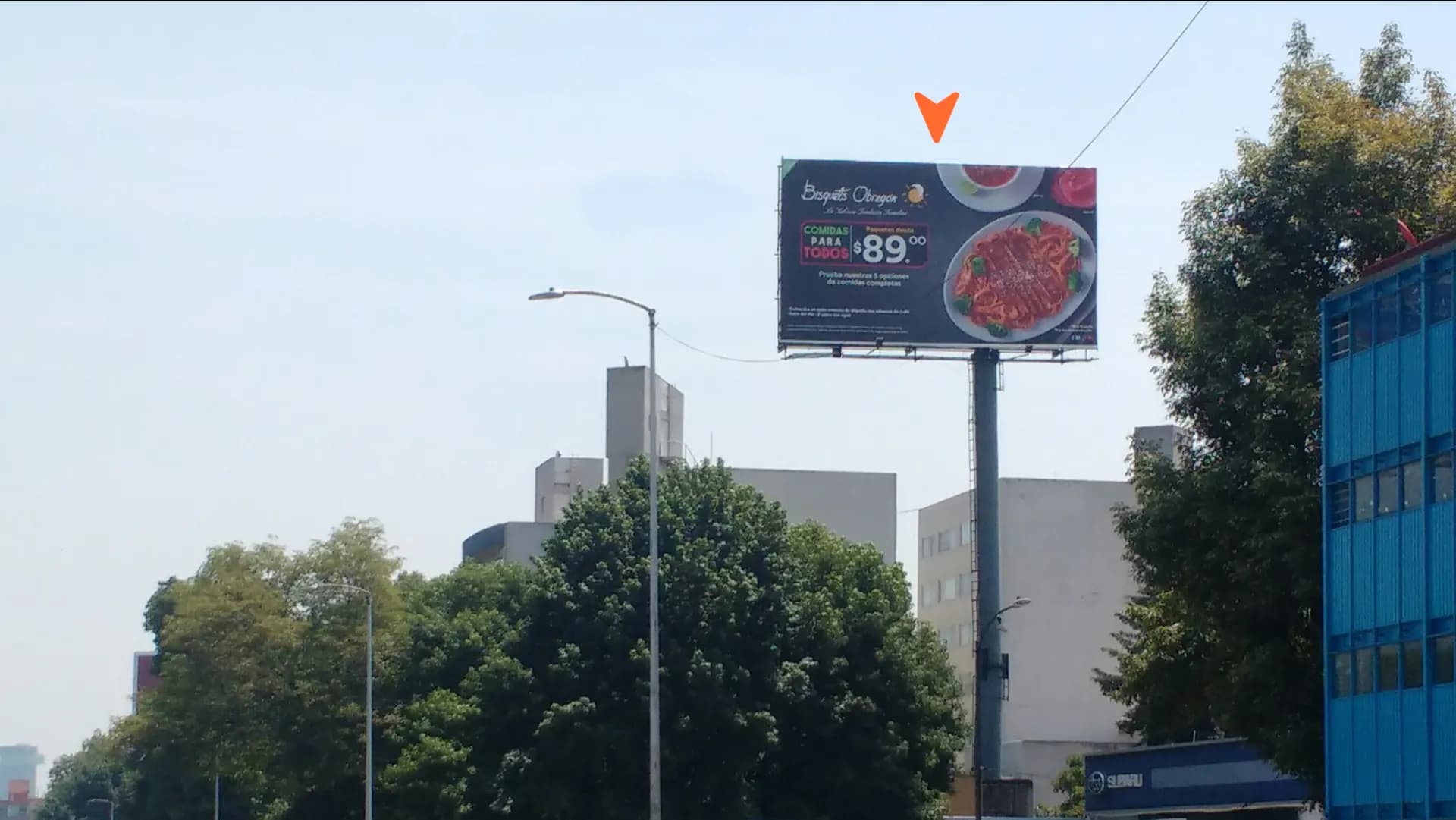 Anuncio espectacular en Miguel Hidalgo