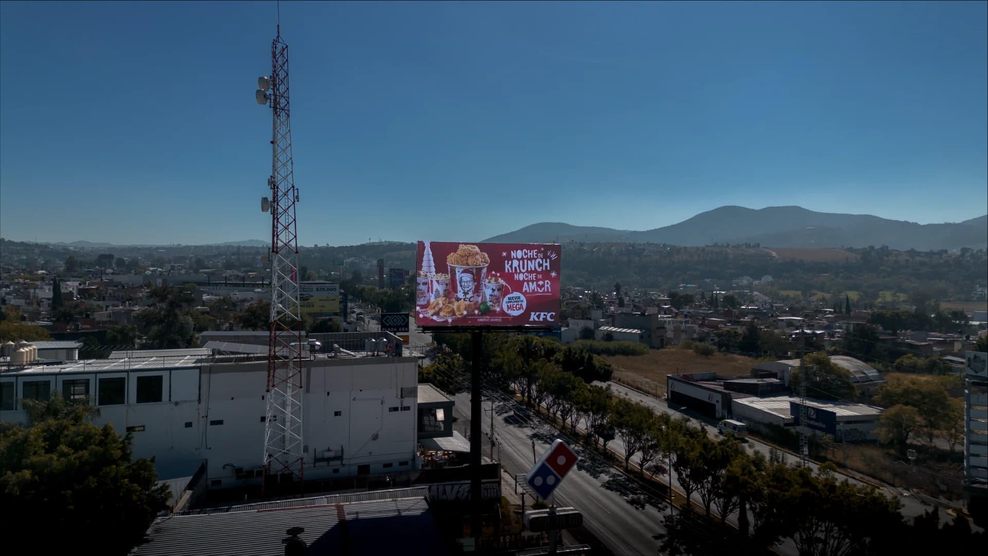 anuncio espectacular periferico morelia costco