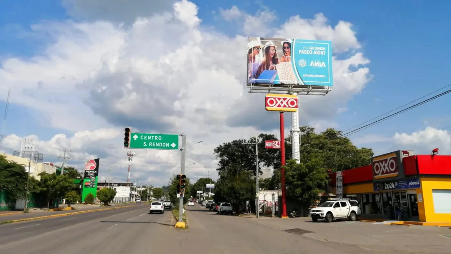 espectaculares en apatzingan