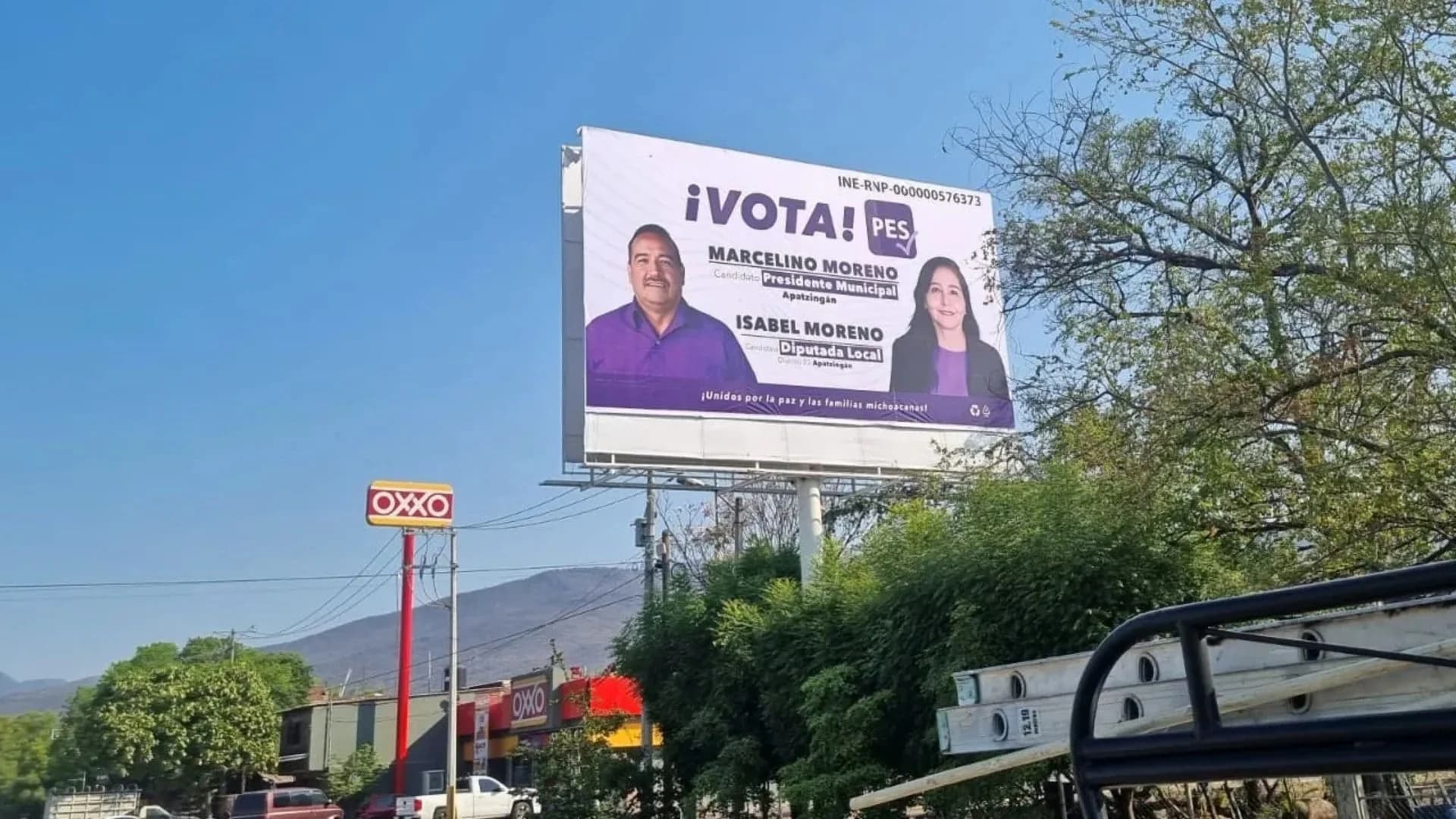 espectaculares en apatzingan