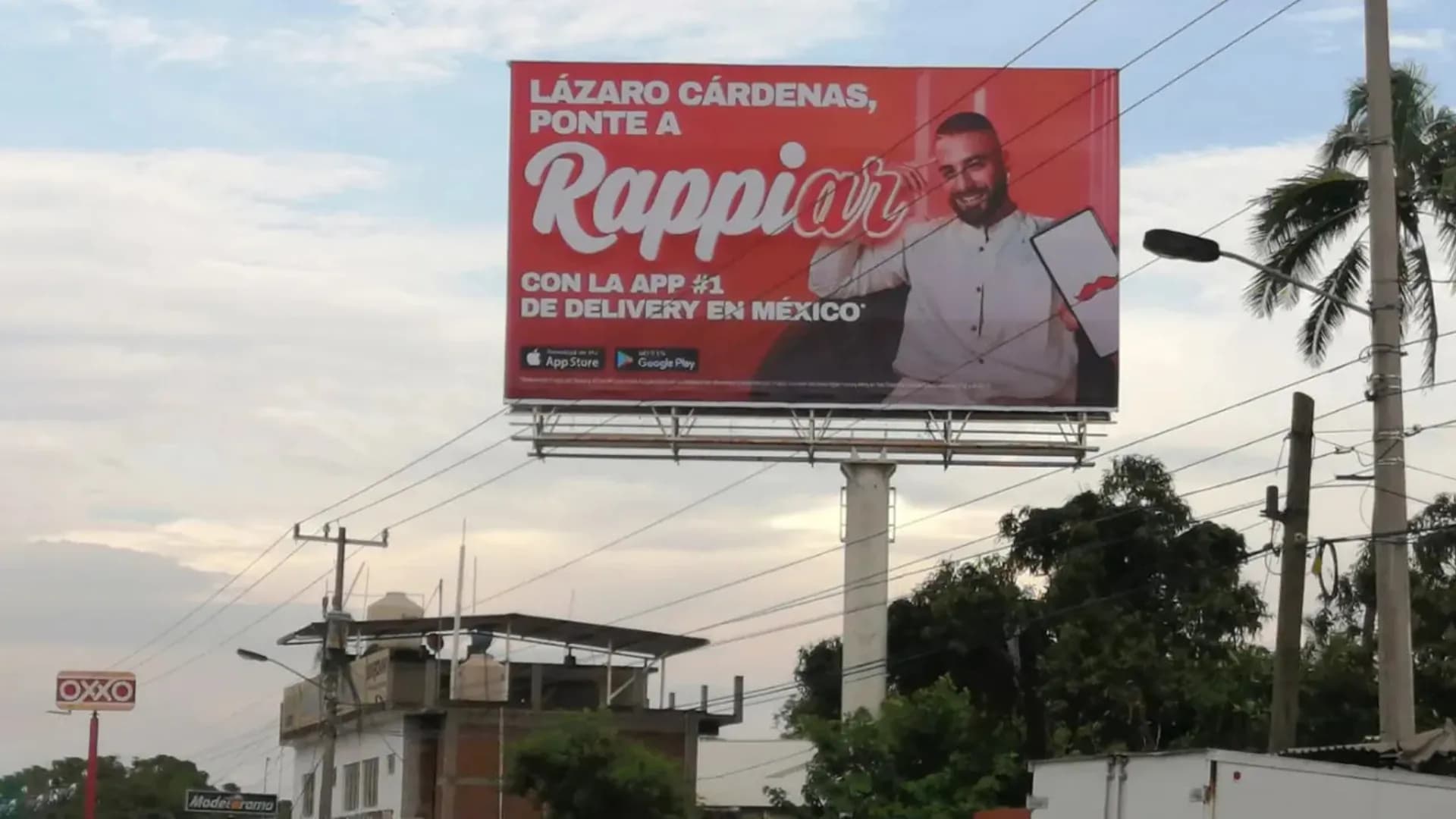 anuncio espectacular en lazaro cardenas