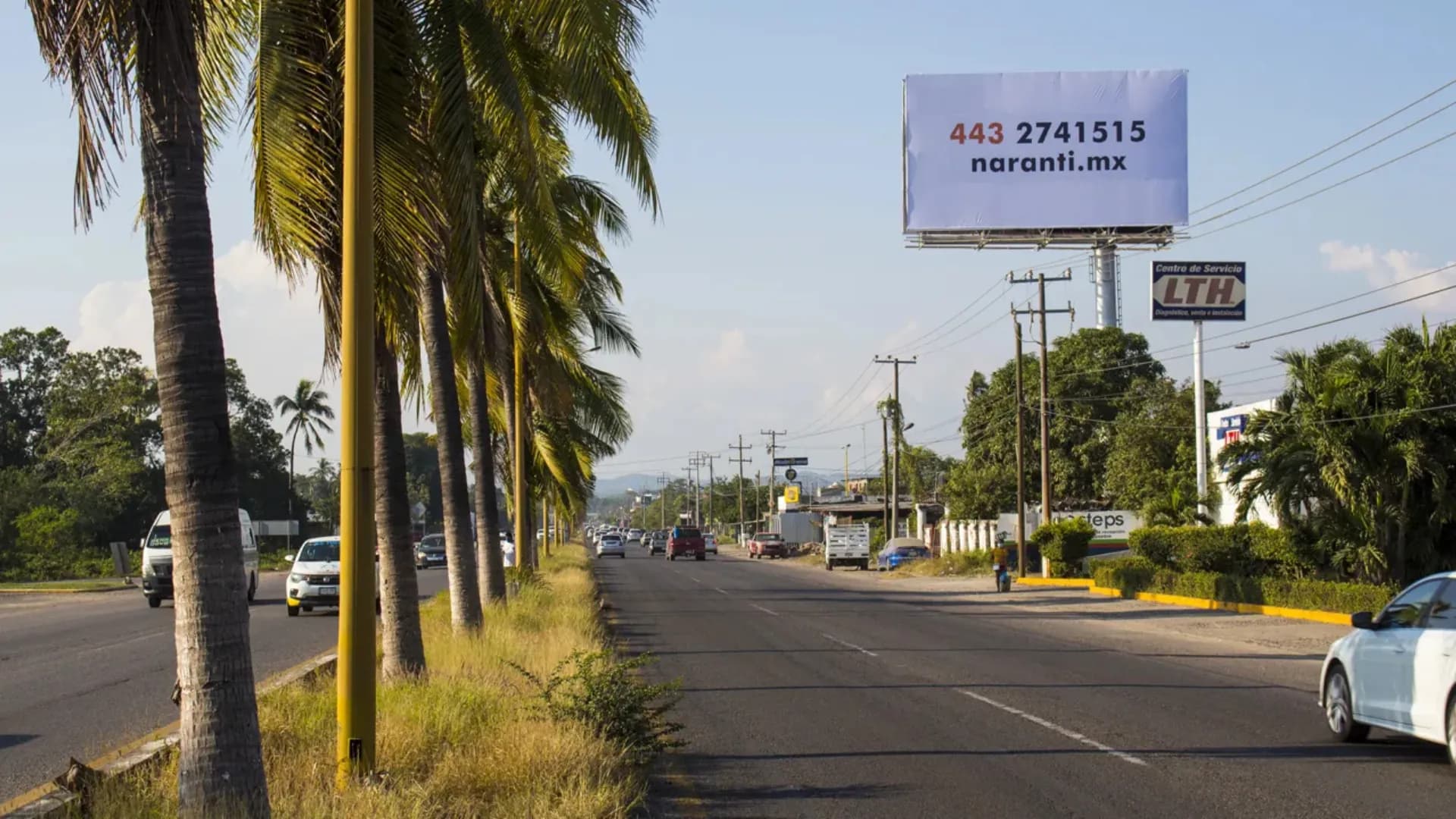 anuncios espectaculares en lazaro cardenas