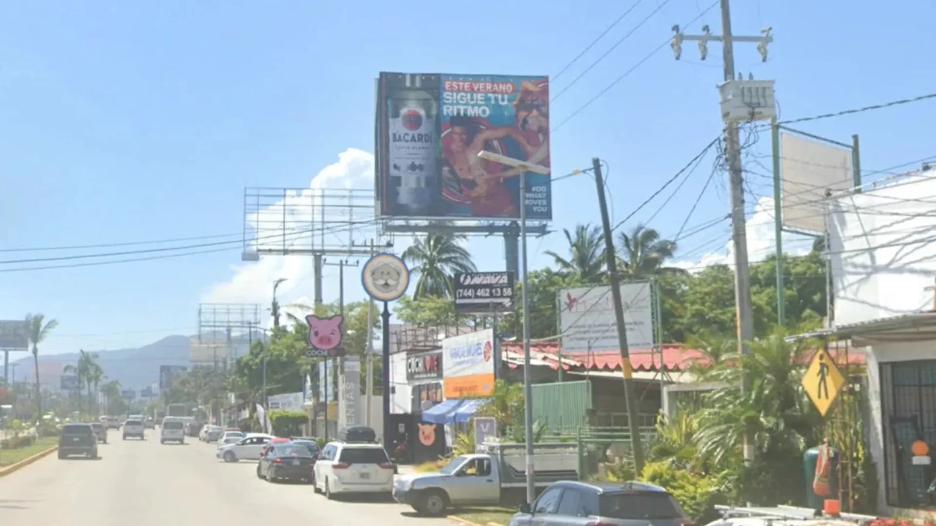 Anuncio espectacular en Acapulco