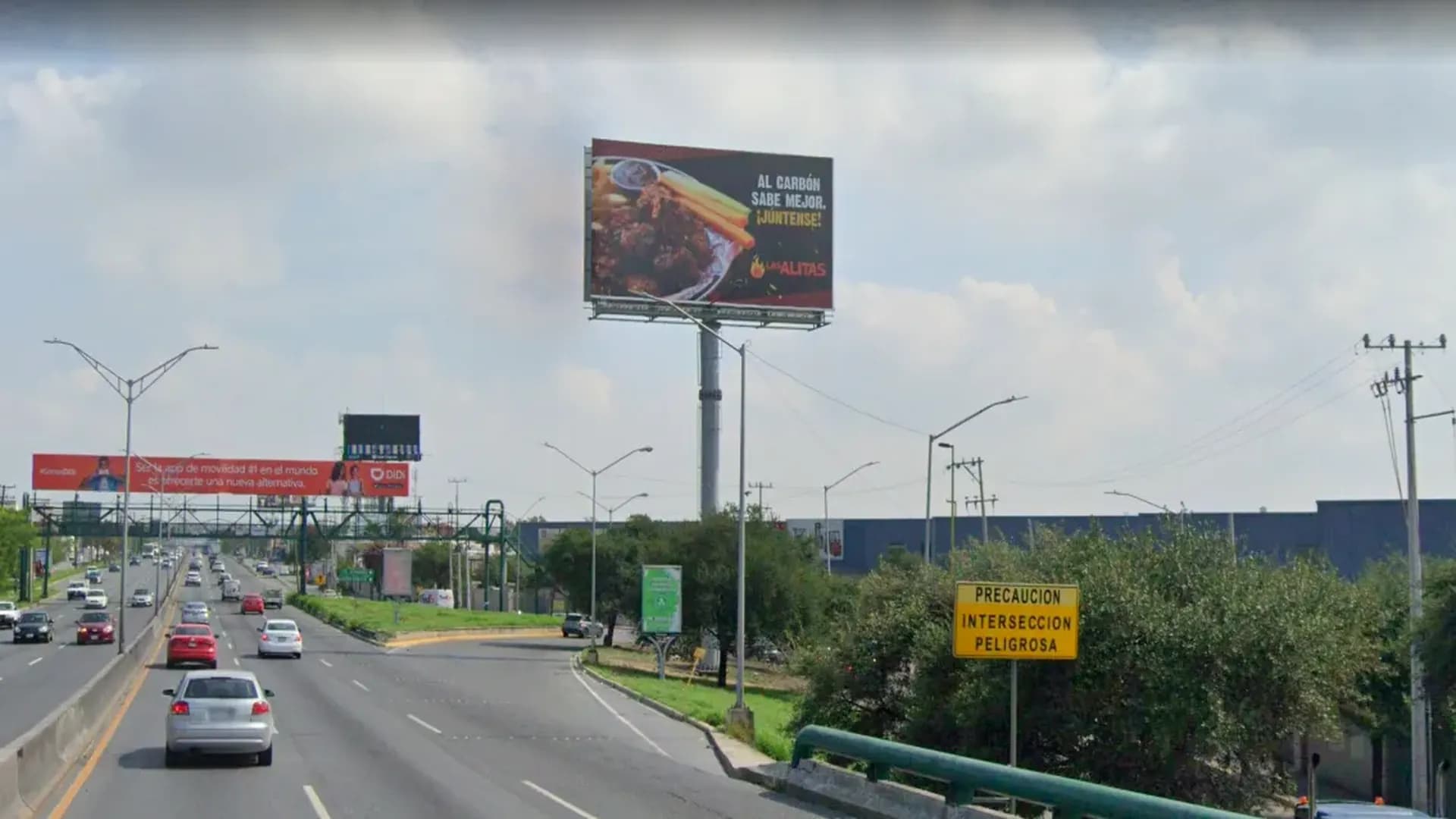 Panorámico En La Avenida Miguel Aleman Por Naranti