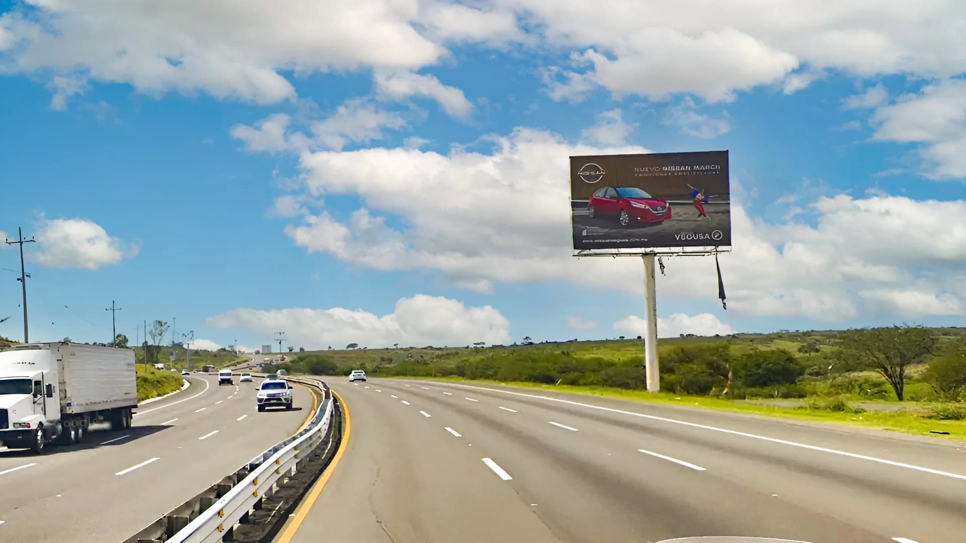 Espectacular En Irapuato En La Curva De La S En Silao Por Naranti