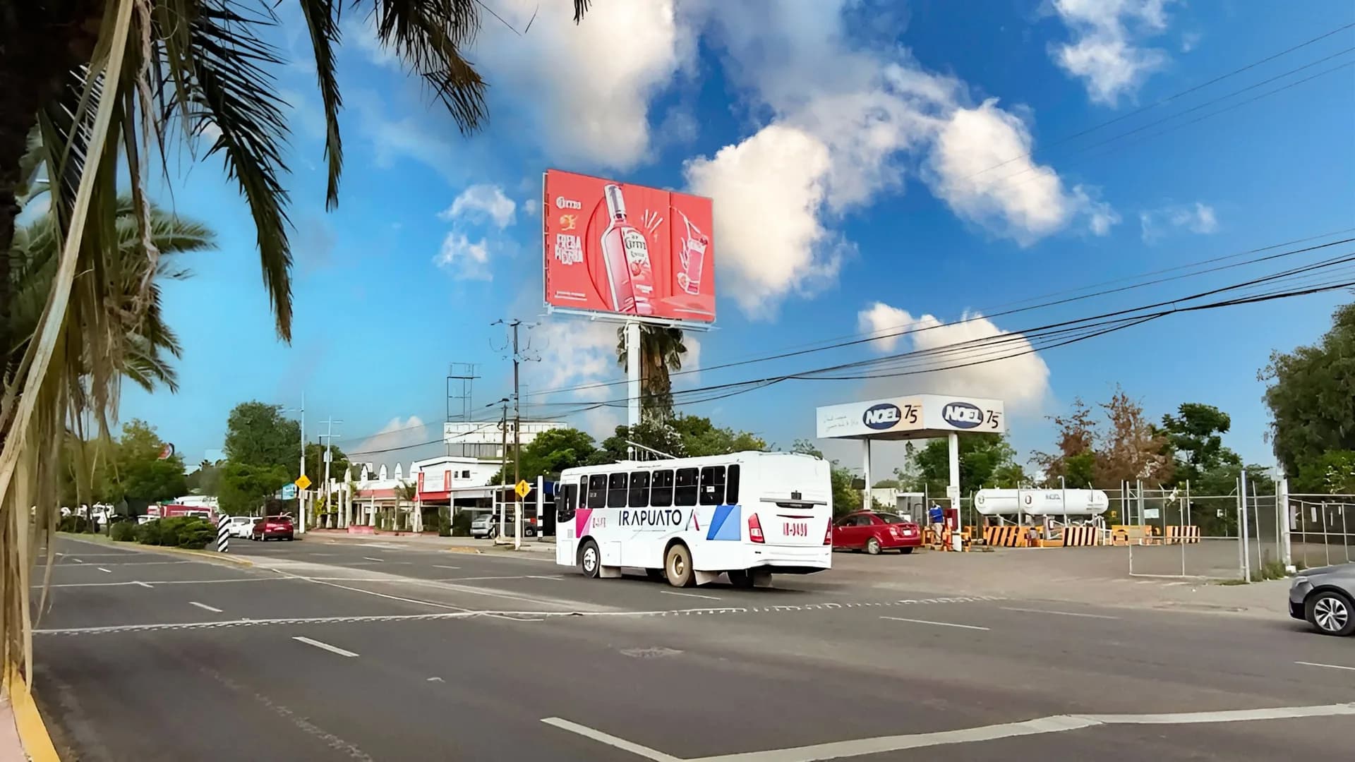Espectacular En Irapuato Boulevard Guerrero En Terracota Por Naranti
